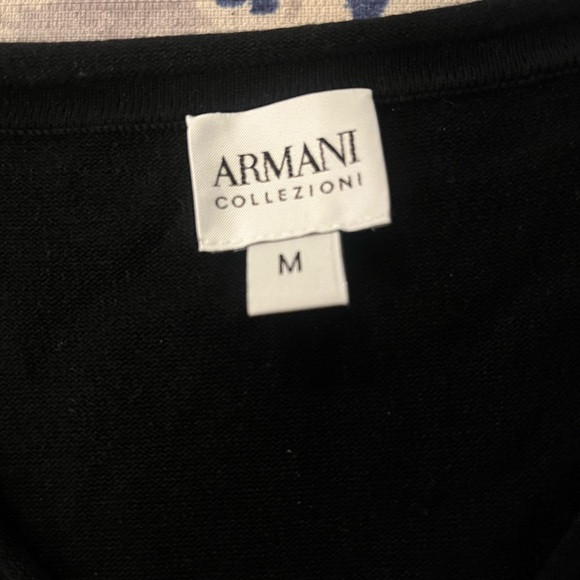 New Armani VNeck Sweater Beautiful & so classy. A great sweater for an attire M. - Picture 10 of 10